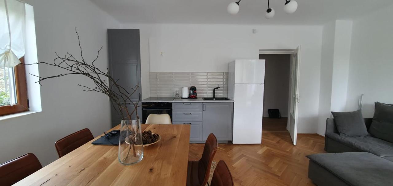 The Pines Serviced Apartments บราชอฟ ภายนอก รูปภาพ