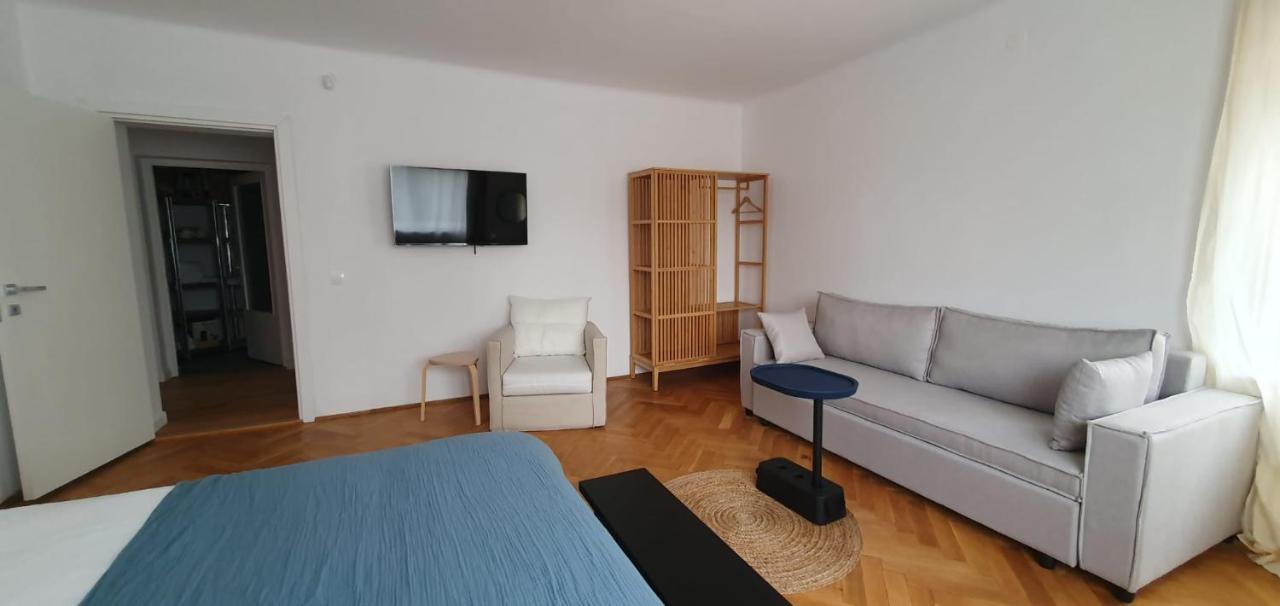 The Pines Serviced Apartments บราชอฟ ภายนอก รูปภาพ