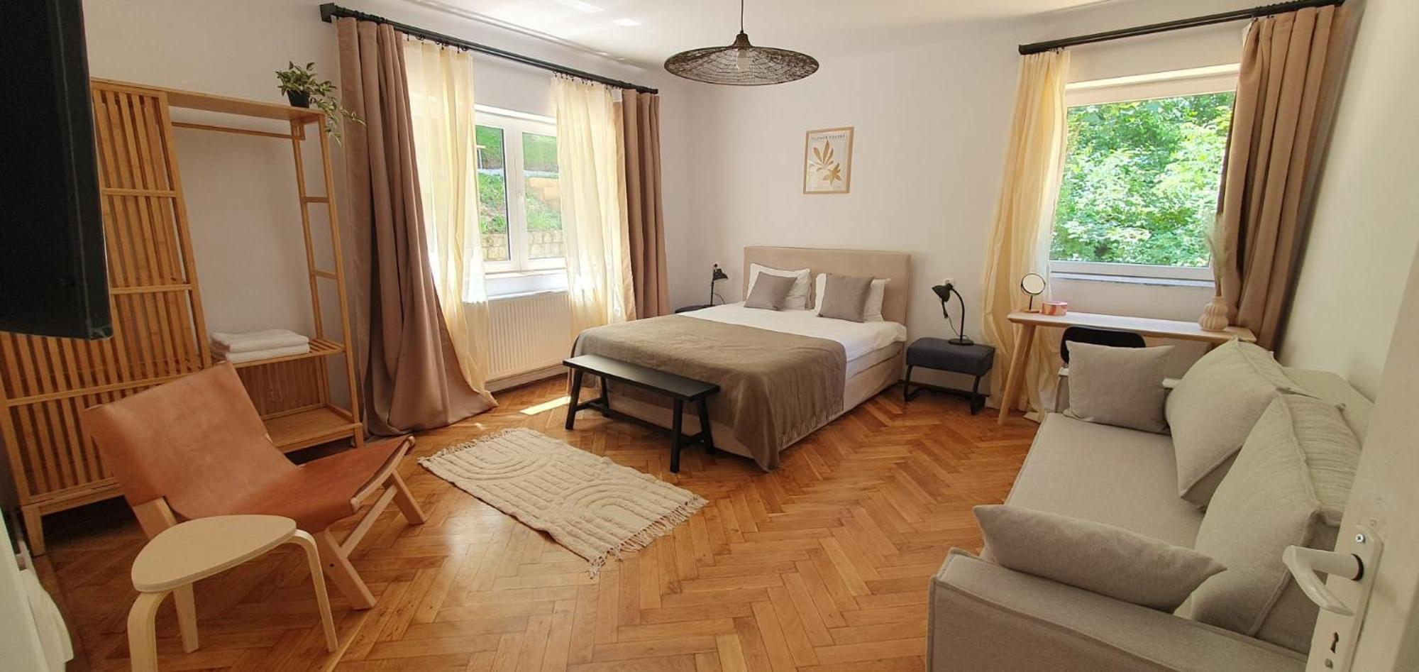 The Pines Serviced Apartments บราชอฟ ภายนอก รูปภาพ